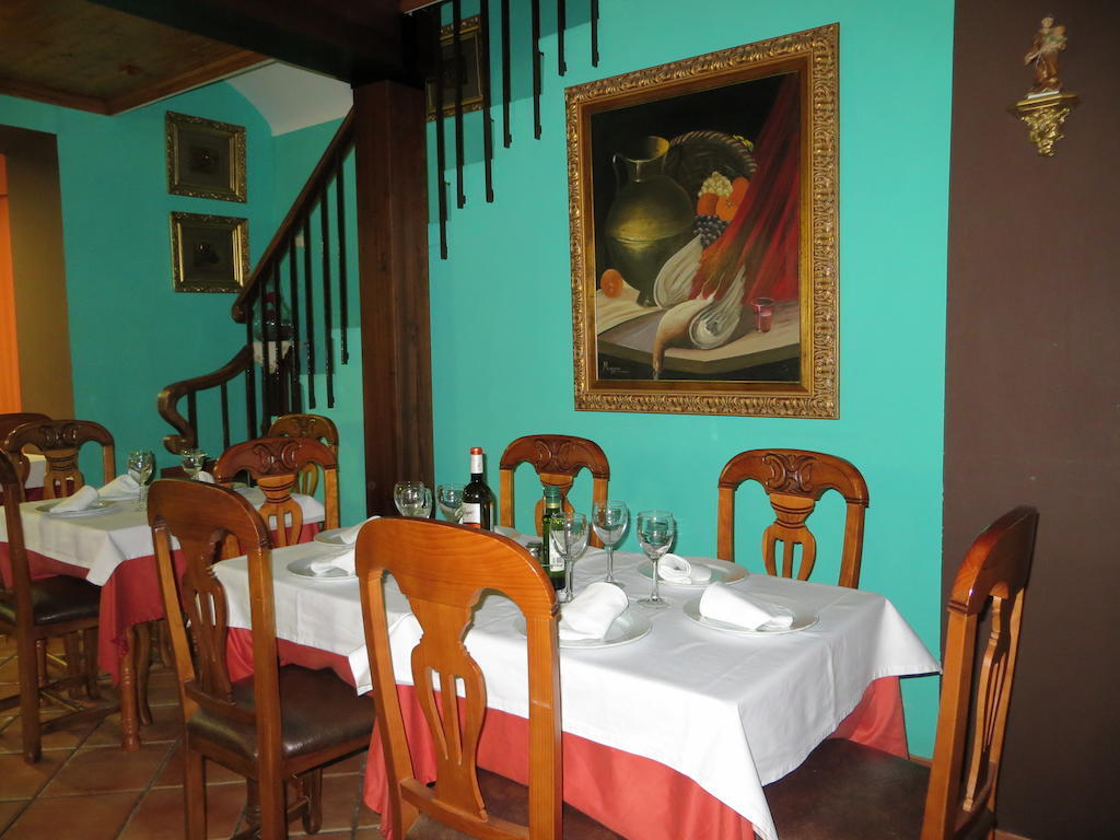 Hostal Restaurante Reina El Tejar 외부 사진