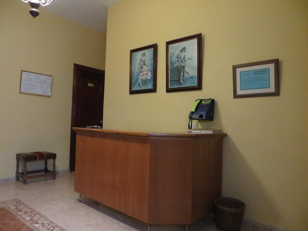 Hostal Restaurante Reina El Tejar 외부 사진